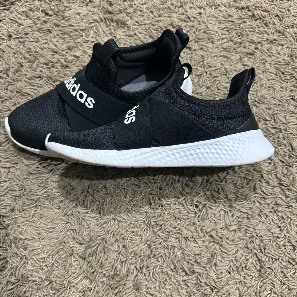 Adidas slip on tennis shoes
